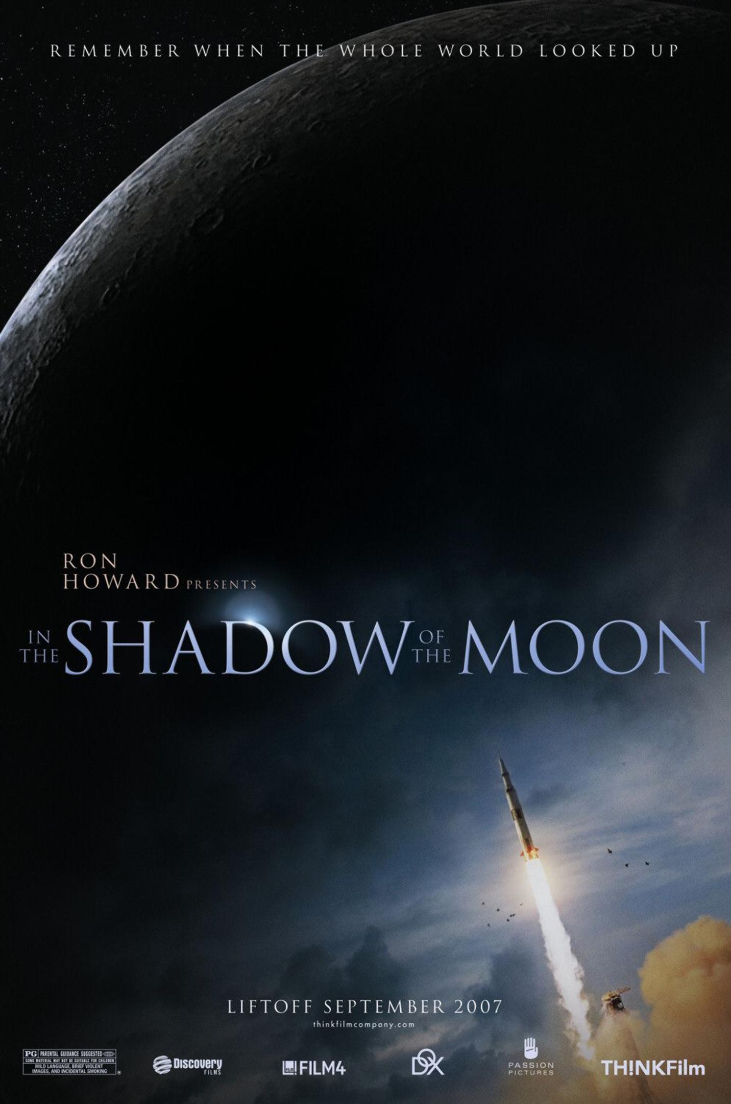 В тени луны. In the Shadow of the Moon фильм. В тени Луны фильм 2019 Постер. Тёмная сторона Луны фильм 2019. Луна документальный фильм.